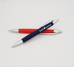 Soft rubber coated click ballpoint pen to customize the LOGO company corporate activities gift plastic pen Red black